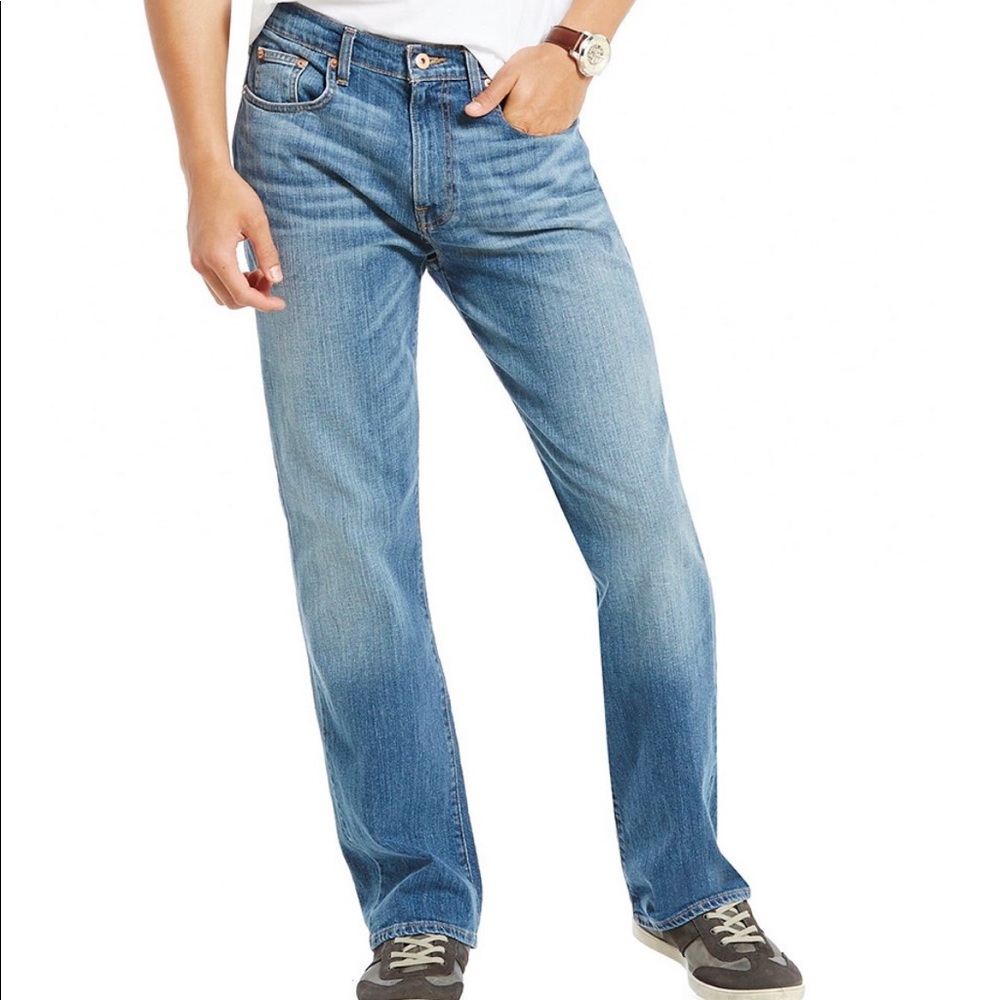 Cremieux Relaxed Fit Jeans - Picture 2 of 7